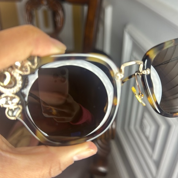 MiuMiu Cat Eye Sunnines - Picture 7 of 16